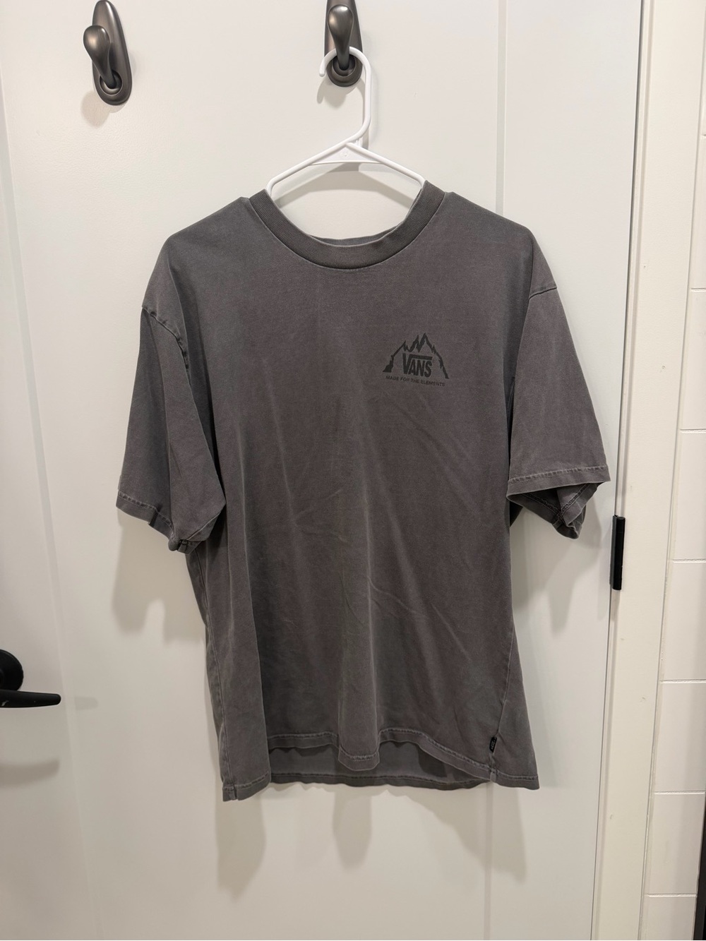 Vans Men's Washed Charcoal Mountain Logo Tee